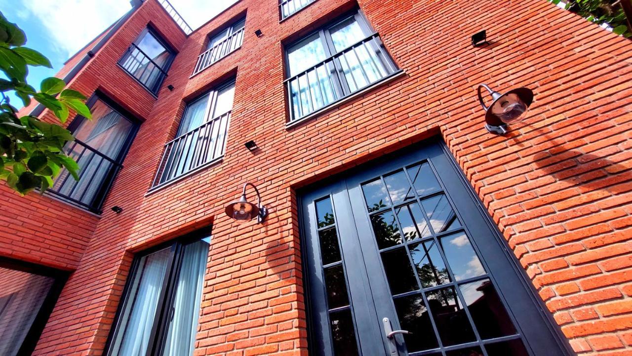 Falcon Boutique Hotel Tiflis Exterior foto